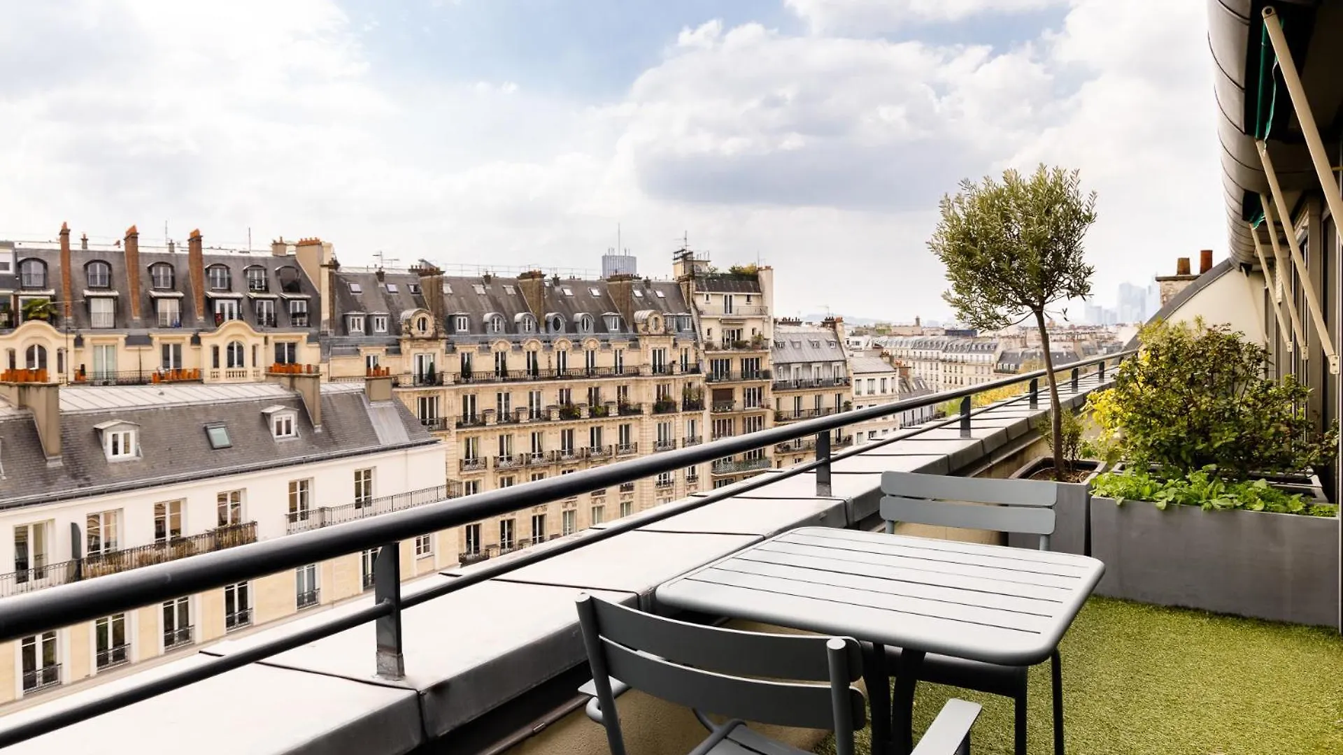 Ampere Paris